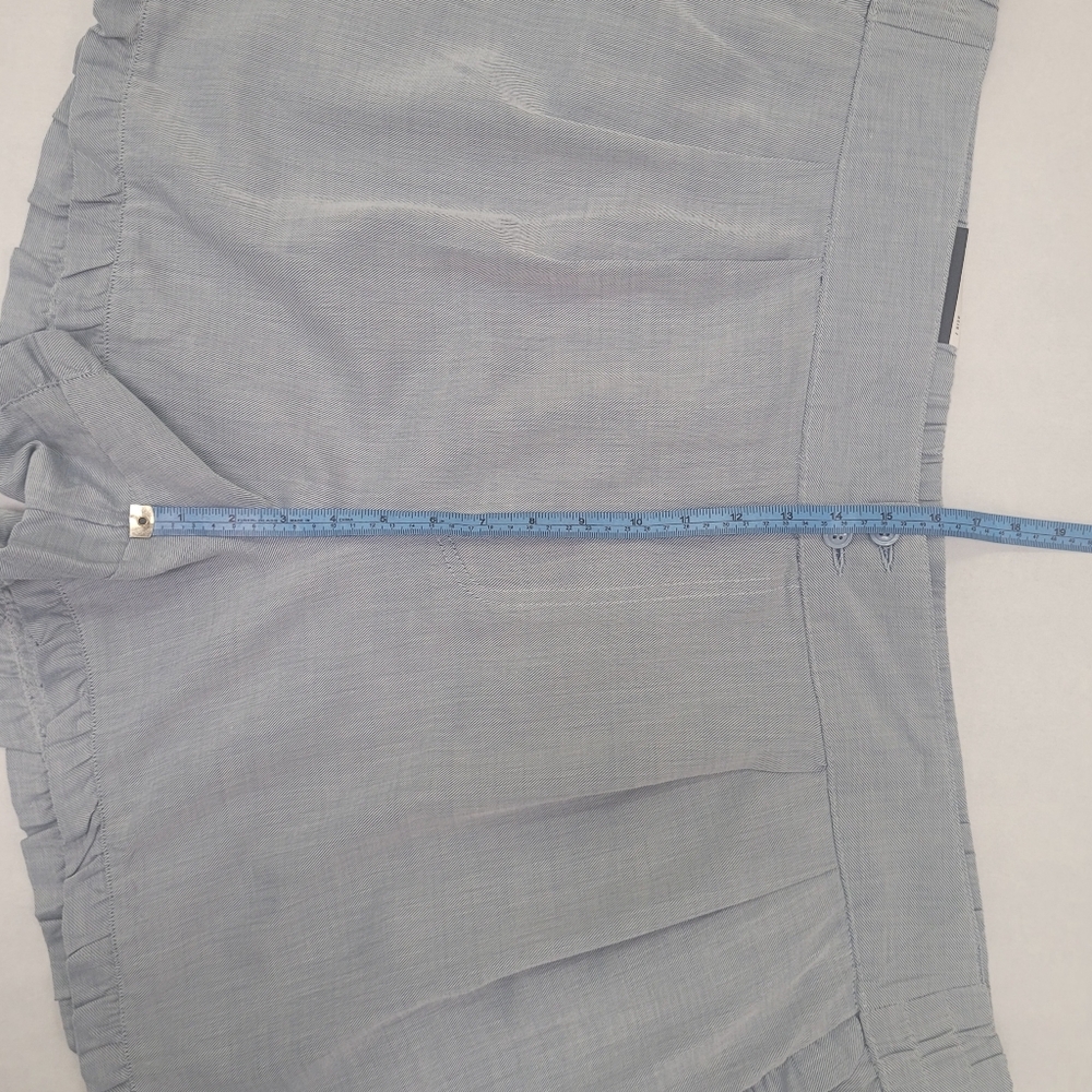 Who What Wear Ruffle Edge High Rise Shorts - Picture 5 of 9